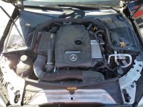 Mercedes-Benz C 300 241кс 2.0L , снимка 11