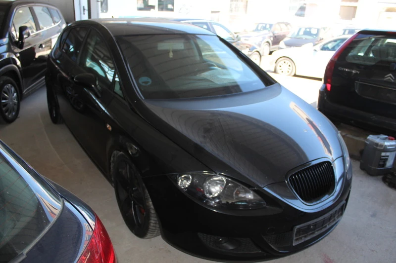 Seat Leon 2.0TFSi НОВ ВНОС, снимка 12 - Автомобили и джипове - 47403541