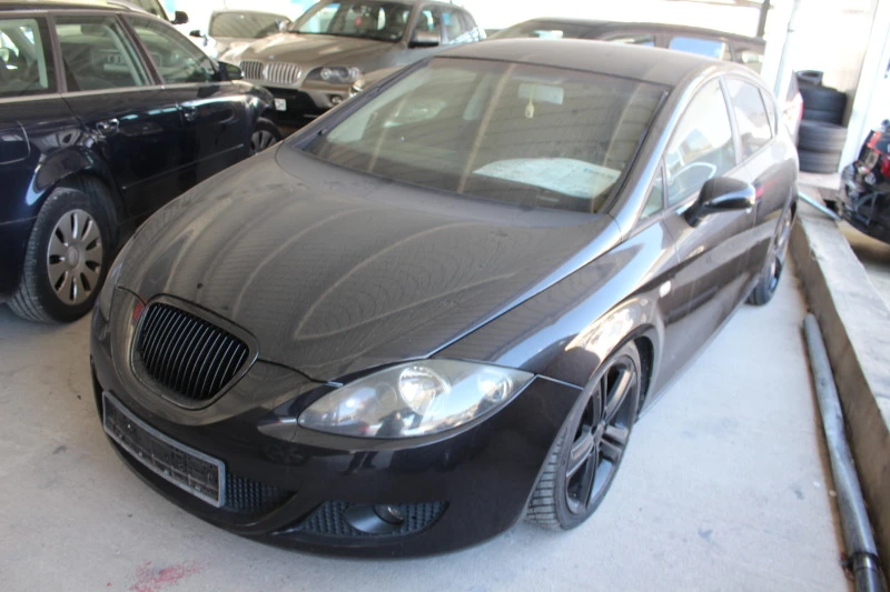 Seat Leon 2.0TFSi НОВ ВНОС, снимка 15 - Автомобили и джипове - 47403541