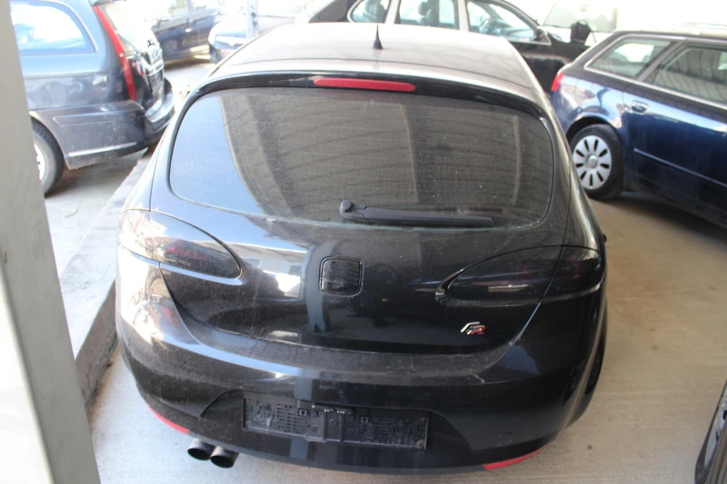 Seat Leon 2.0TFSi НОВ ВНОС, снимка 4 - Автомобили и джипове - 47403541