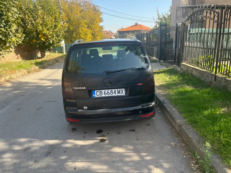 VW Touran, снимка 7 - Автомобили и джипове - 47745997