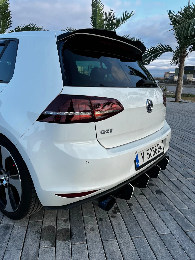 VW Golf GTI, снимка 5 - Автомобили и джипове - 48359722