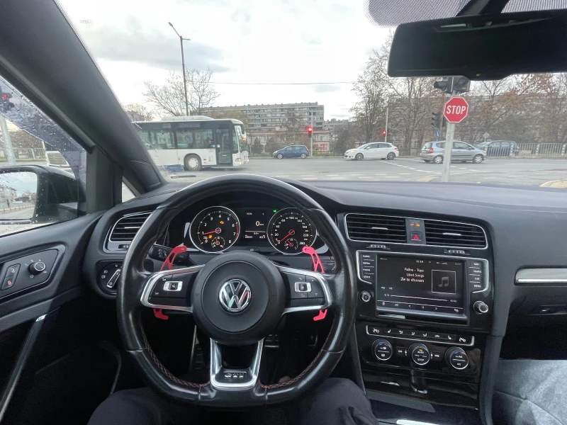 VW Golf GTI, снимка 8 - Автомобили и джипове - 48359722