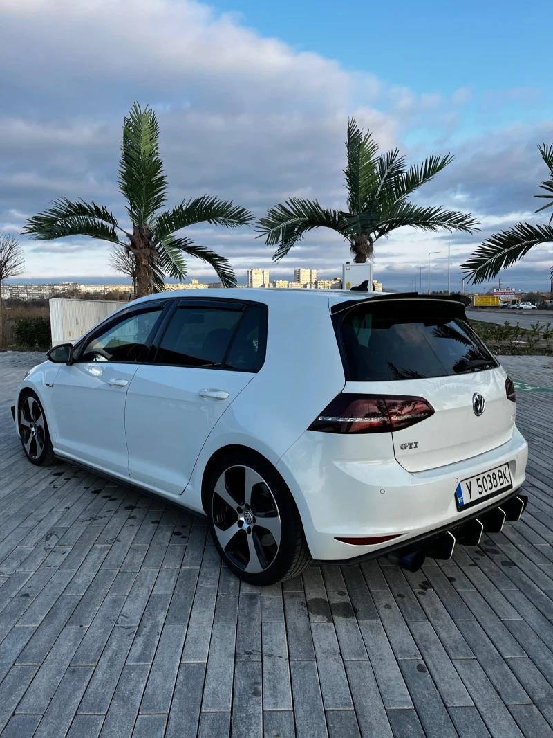 VW Golf GTI, снимка 3 - Автомобили и джипове - 48359722