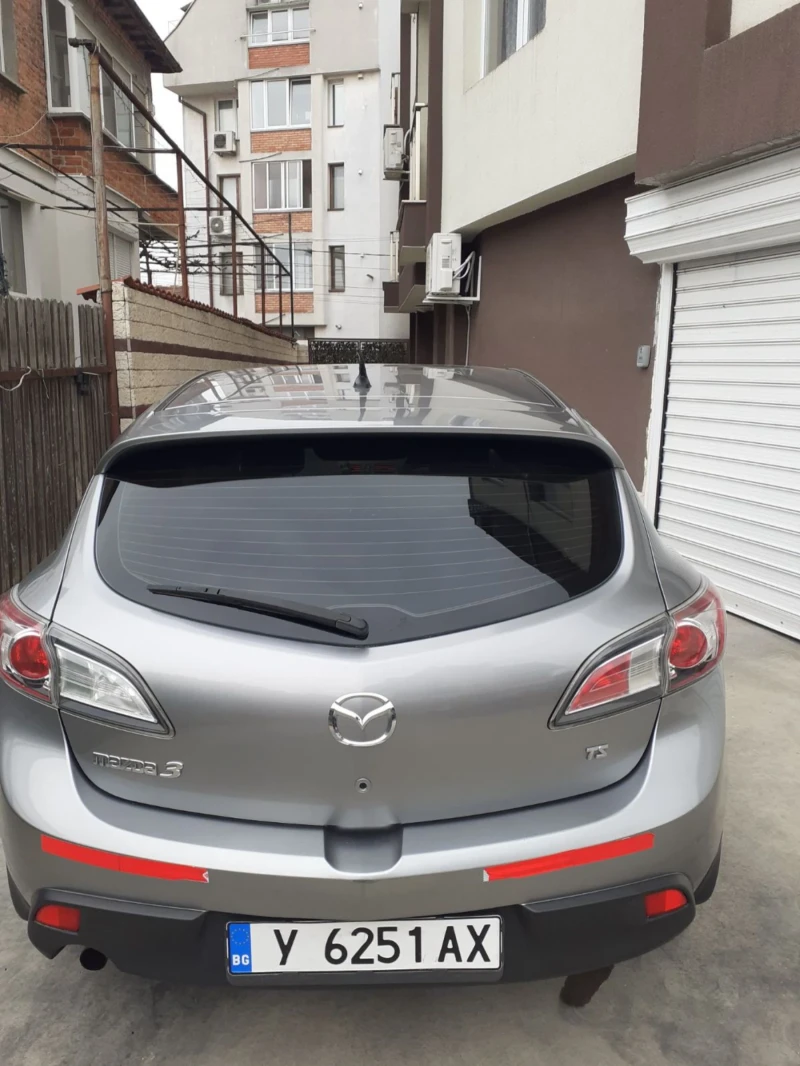 Mazda 3, снимка 2 - Автомобили и джипове - 49518730