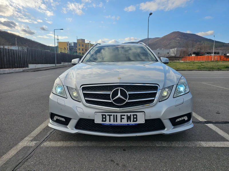 Mercedes-Benz E 220 Amg paket, снимка 2 - Автомобили и джипове - 49548850