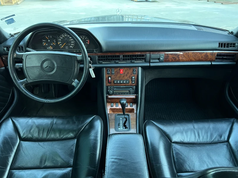 Mercedes-Benz 126 560 SEL, снимка 8 - Автомобили и джипове - 49995009