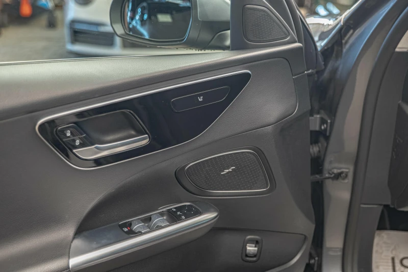 Mercedes-Benz C 200 Avantgarde/Virtual/MBUX/USB/Thermatic/Sport, снимка 9 - Автомобили и джипове - 51804374