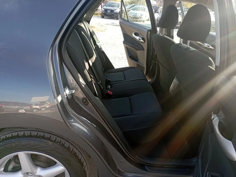 Toyota Auris 2.0D4D, 126кс, снимка 7 - Автомобили и джипове - 52412433
