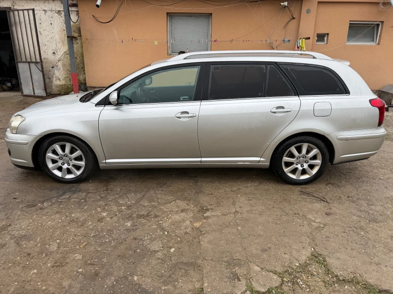 Toyota Avensis, снимка 3 - Автомобили и джипове - 52655854