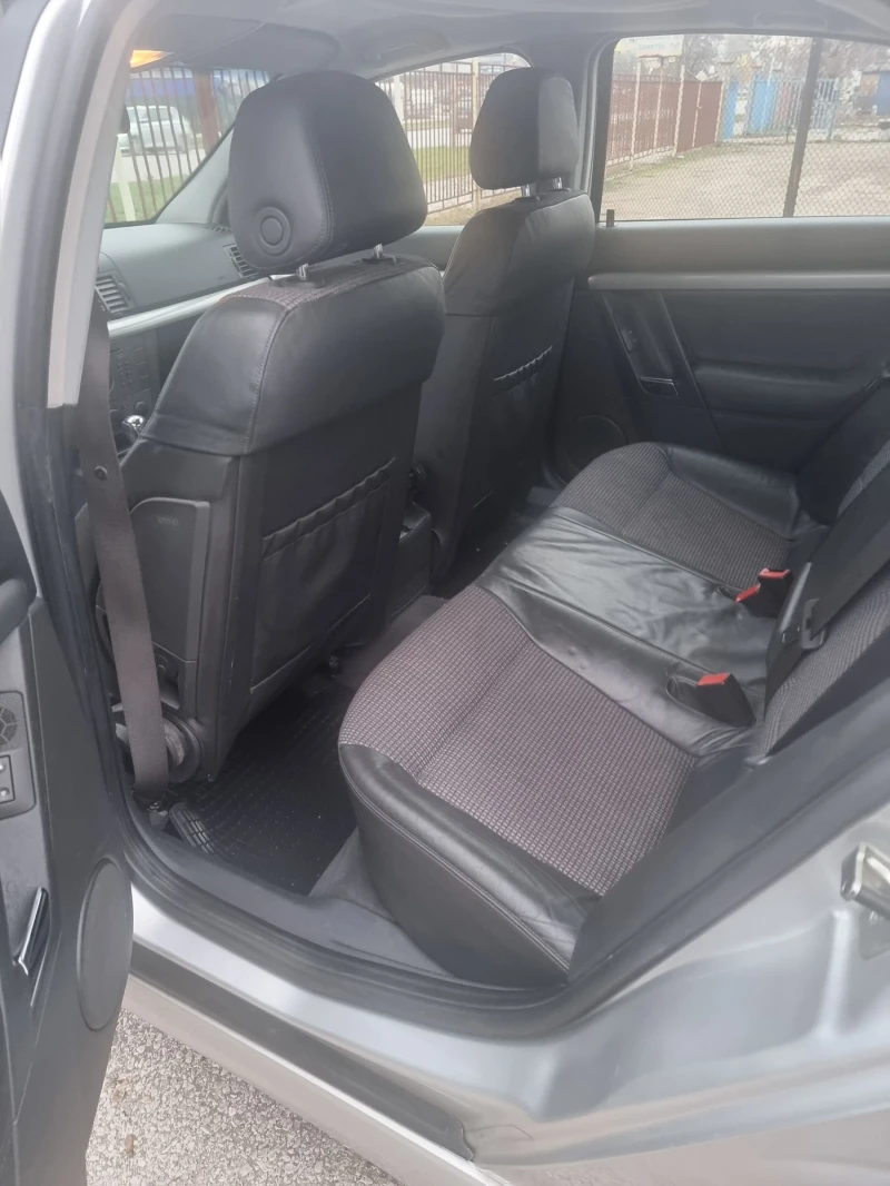 Opel Vectra GTS, снимка 7 - Автомобили и джипове - 52697828