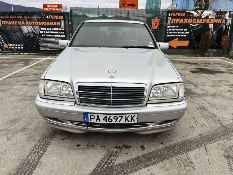 Mercedes-Benz C 250, снимка 3 - Автомобили и джипове - 53062369