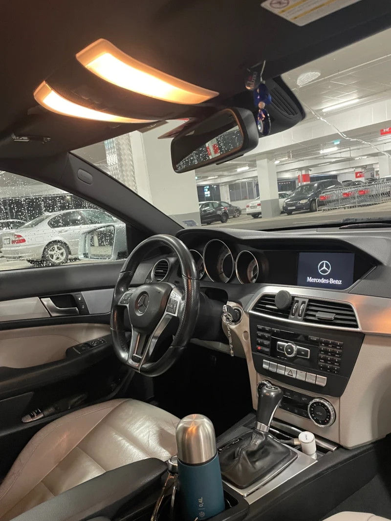 Mercedes-Benz C 220 AMG coupe, снимка 10 - Автомобили и джипове - 53527301