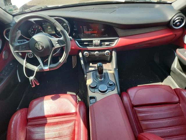 Alfa Romeo Giulia TI* 2.0L, 4 cyl., 276HP - изображение 8