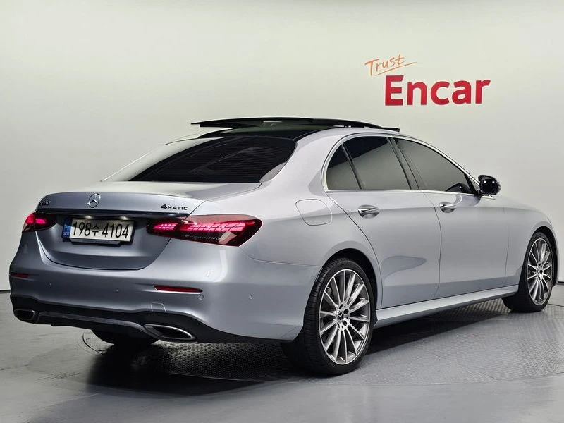 Mercedes-Benz E 350 E350 4MATIC AMG Line| 255к.с., снимка 2 - Автомобили и джипове - 56159772