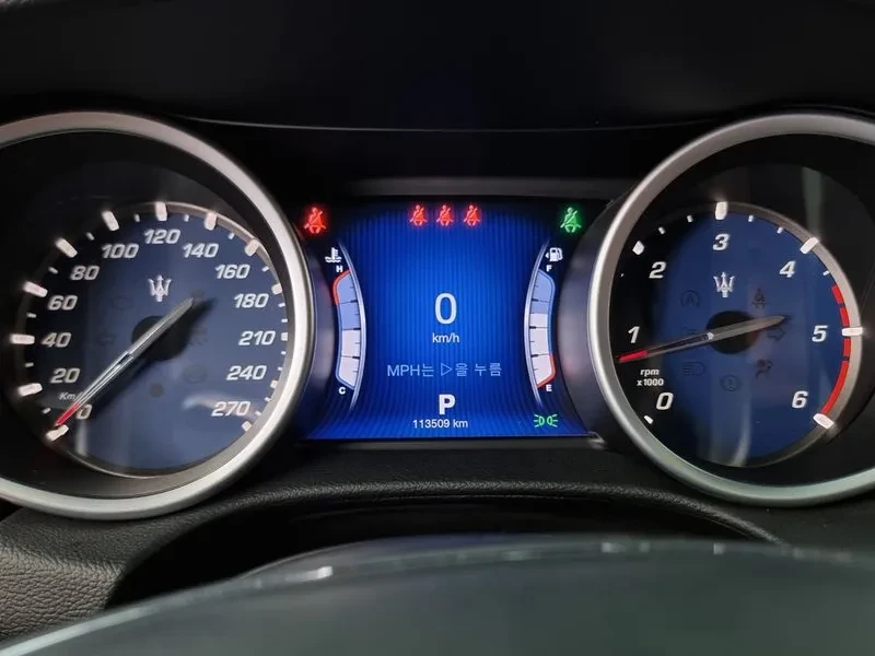 Maserati Ghibli 3.0D, снимка 8 - Автомобили и джипове - 56463218