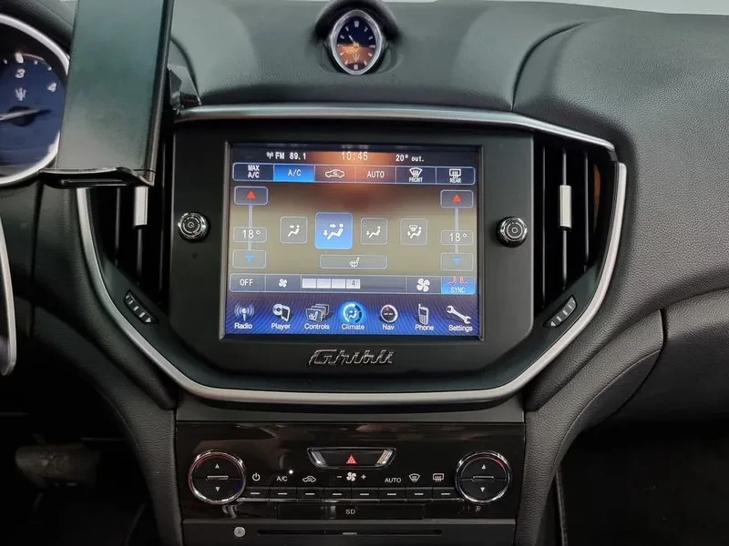 Maserati Ghibli 3.0D, снимка 14 - Автомобили и джипове - 56463218