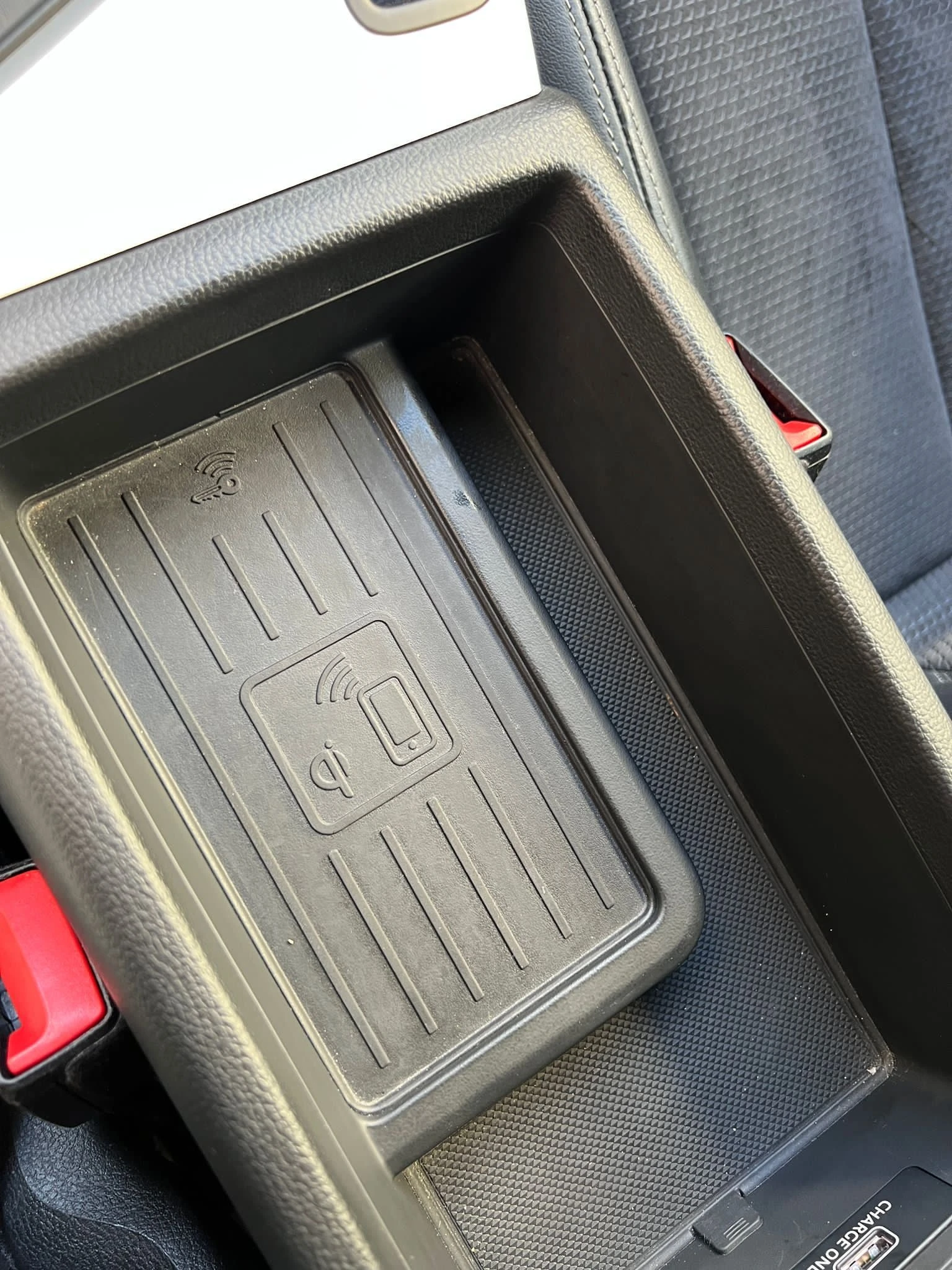 Audi A4 S LINE СОБСТВЕН ЛИЗИНГ/KEYLESS GO/EURO 6B | Mobile.bg — изображение 17
