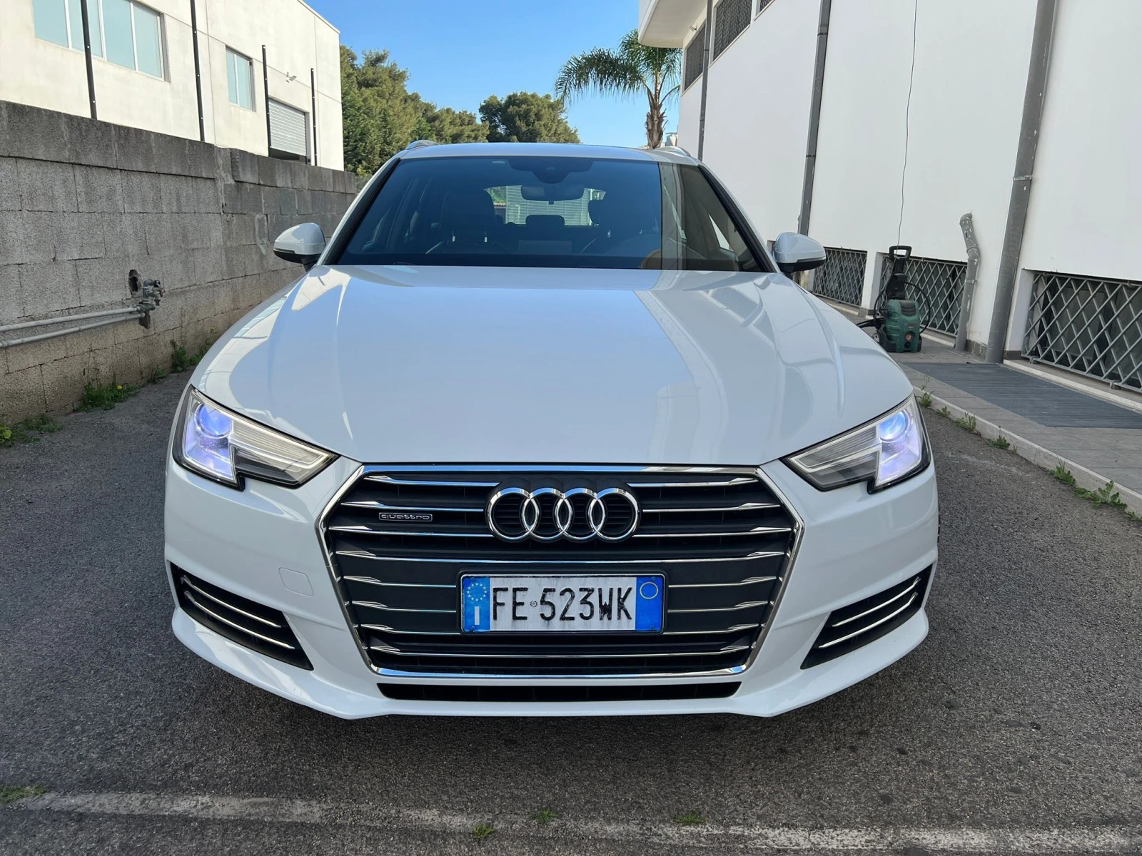 Audi A4 S LINE СОБСТВЕН ЛИЗИНГ/KEYLESS GO/EURO 6B - изображение 3