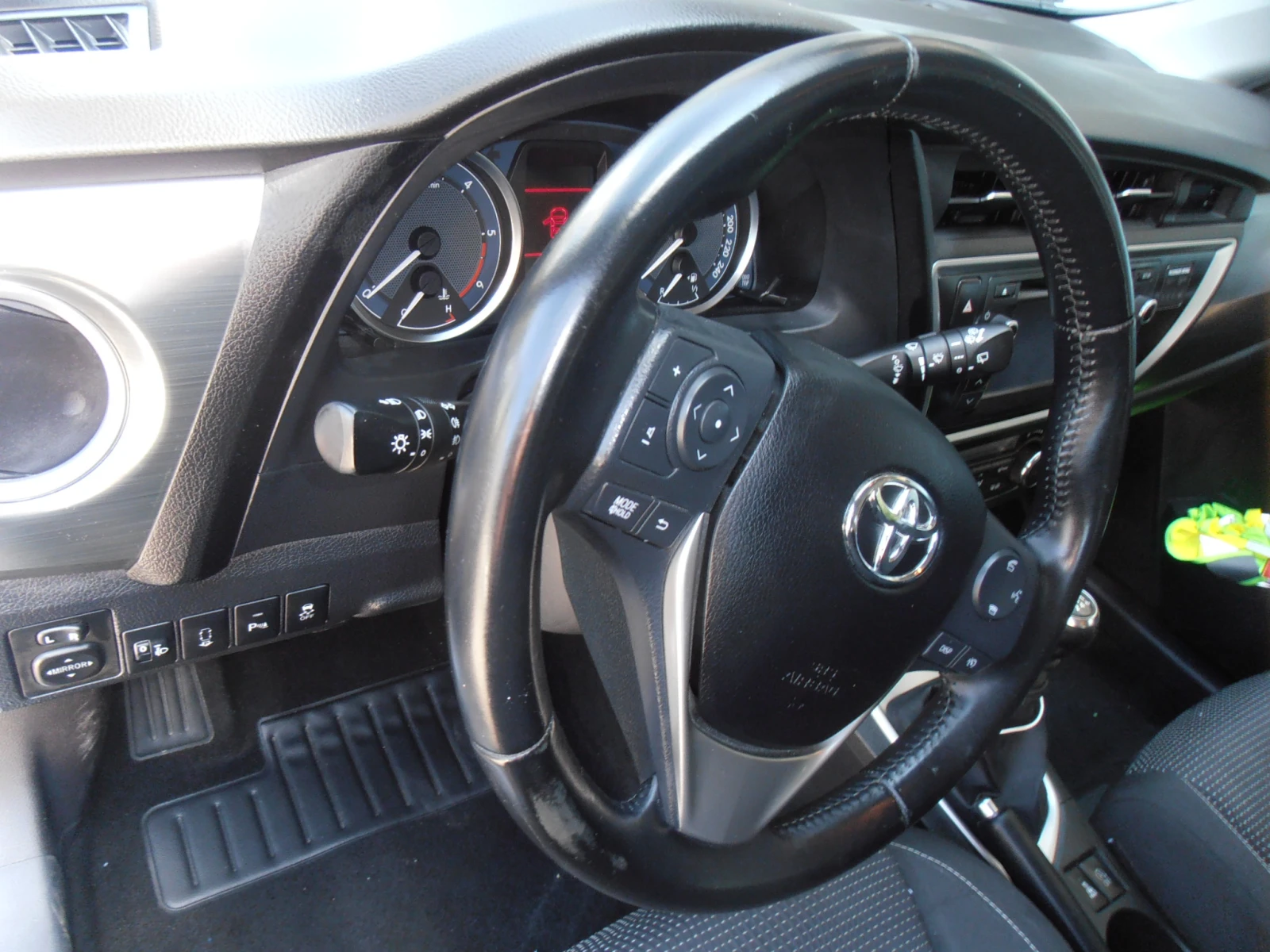 Toyota Auris 2.0 D4D - изображение 7