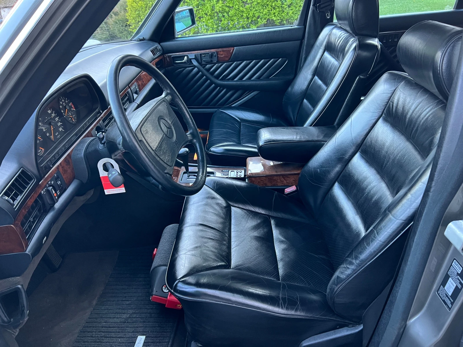Mercedes-Benz 126 560 SEL - изображение 9