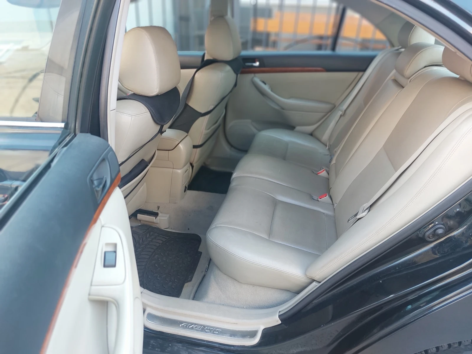 Toyota Avensis  - изображение 7