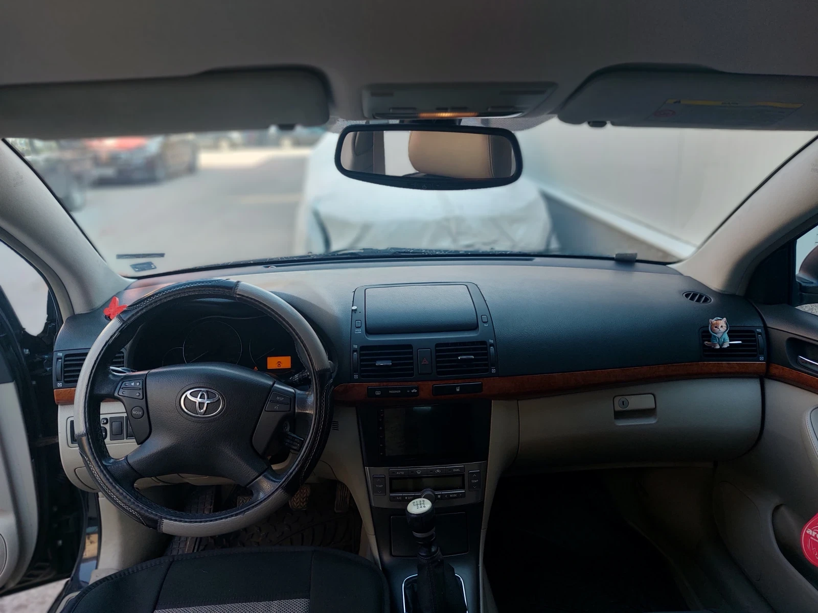 Toyota Avensis  - изображение 8