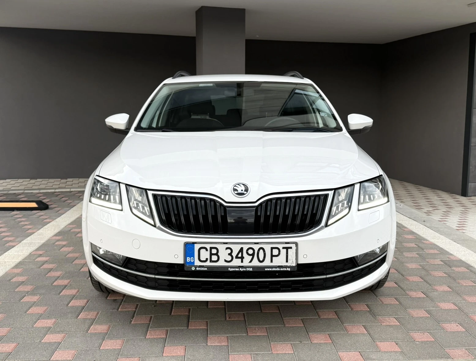 Skoda Octavia 1.5 G-TEC CNG DSG Гаранция!!! - изображение 2
