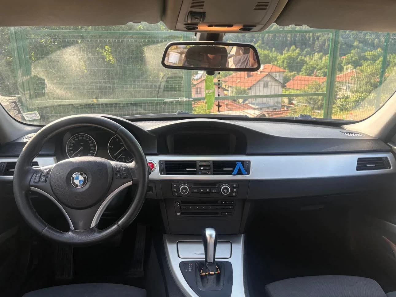 BMW 320  - изображение 9