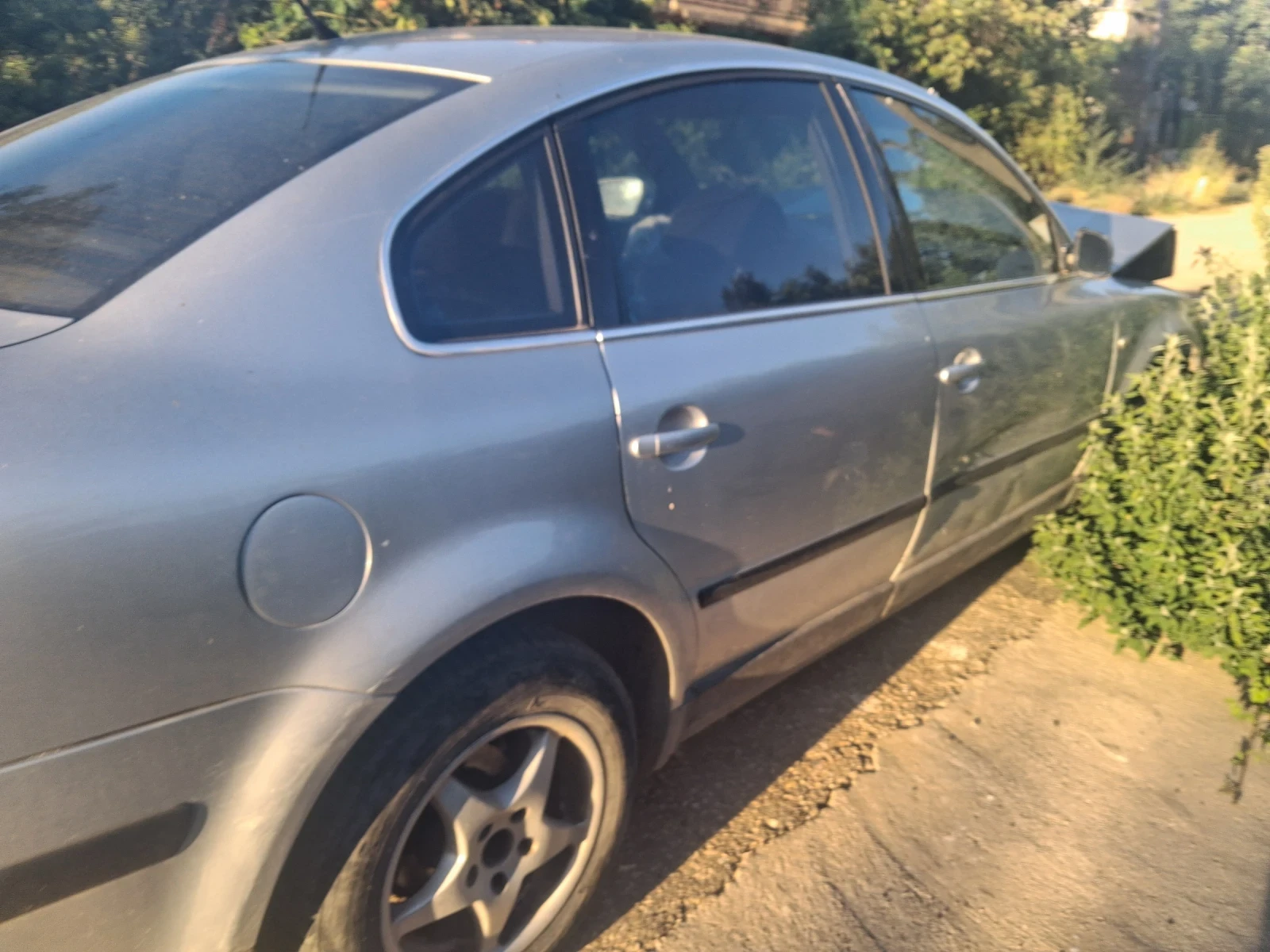 VW Passat 1.9 tdi 101ks - изображение 9