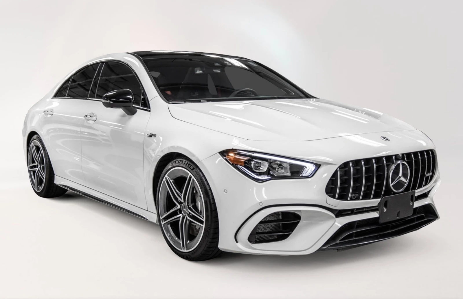 Mercedes-Benz CLA 45 AMG 4Matic+ Premium - изображение 4