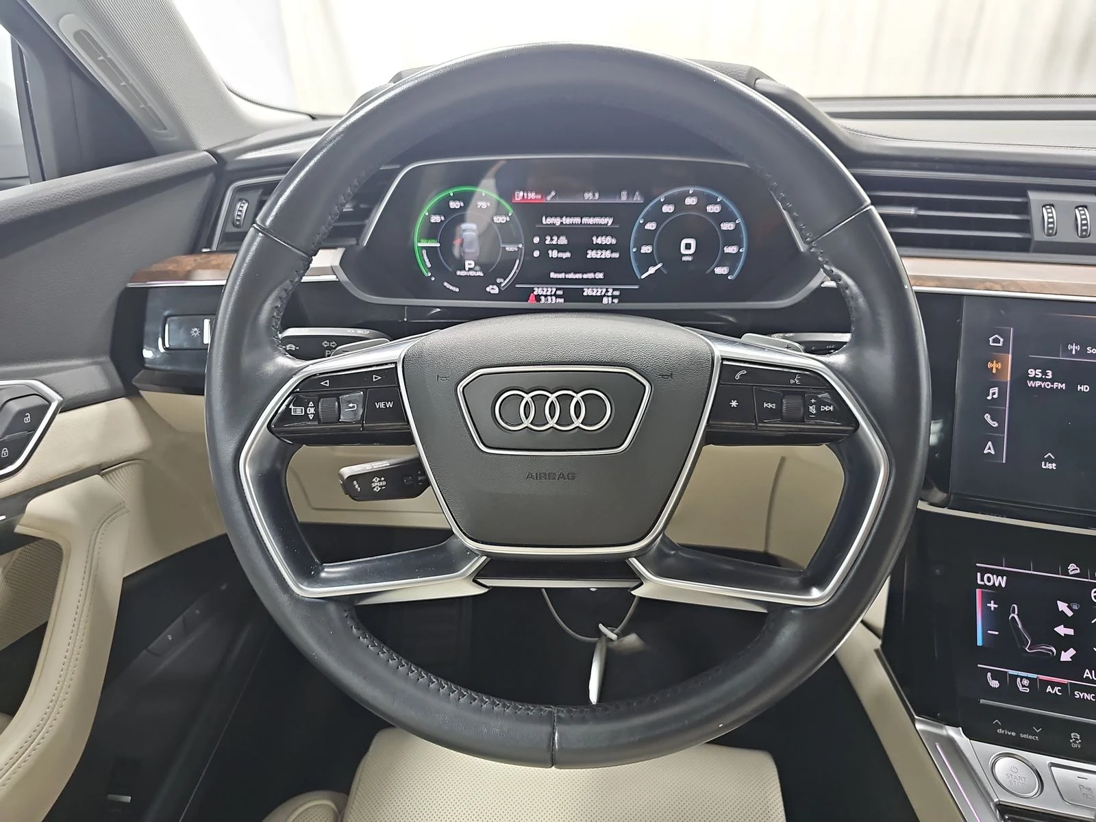 Audi E-Tron PRESTIGE*  - изображение 7