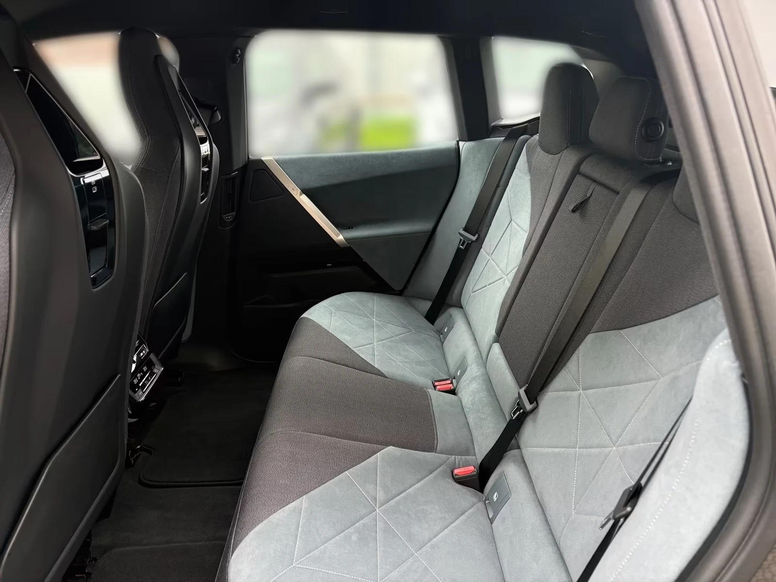 BMW iX xDrive40/326HP/M-SPORT/HUD/MEMO/360/NAVI/473g | Mobile.bg   11