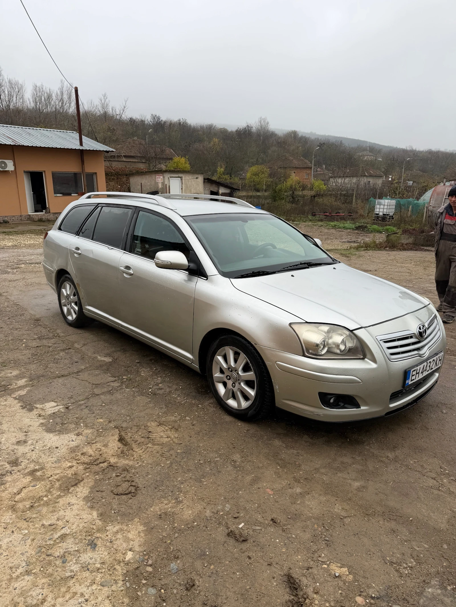 Toyota Avensis  - изображение 8