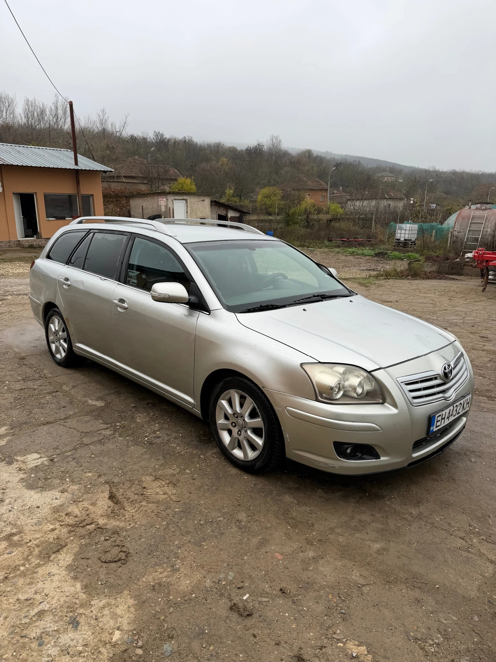 Toyota Avensis  - изображение 9