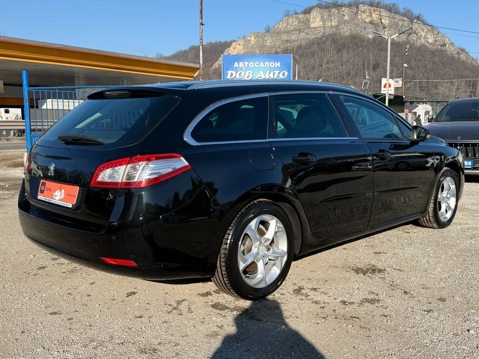 Peugeot 508 1.6HDI-автоматик-панорама-климатроник-парктроник - изображение 6