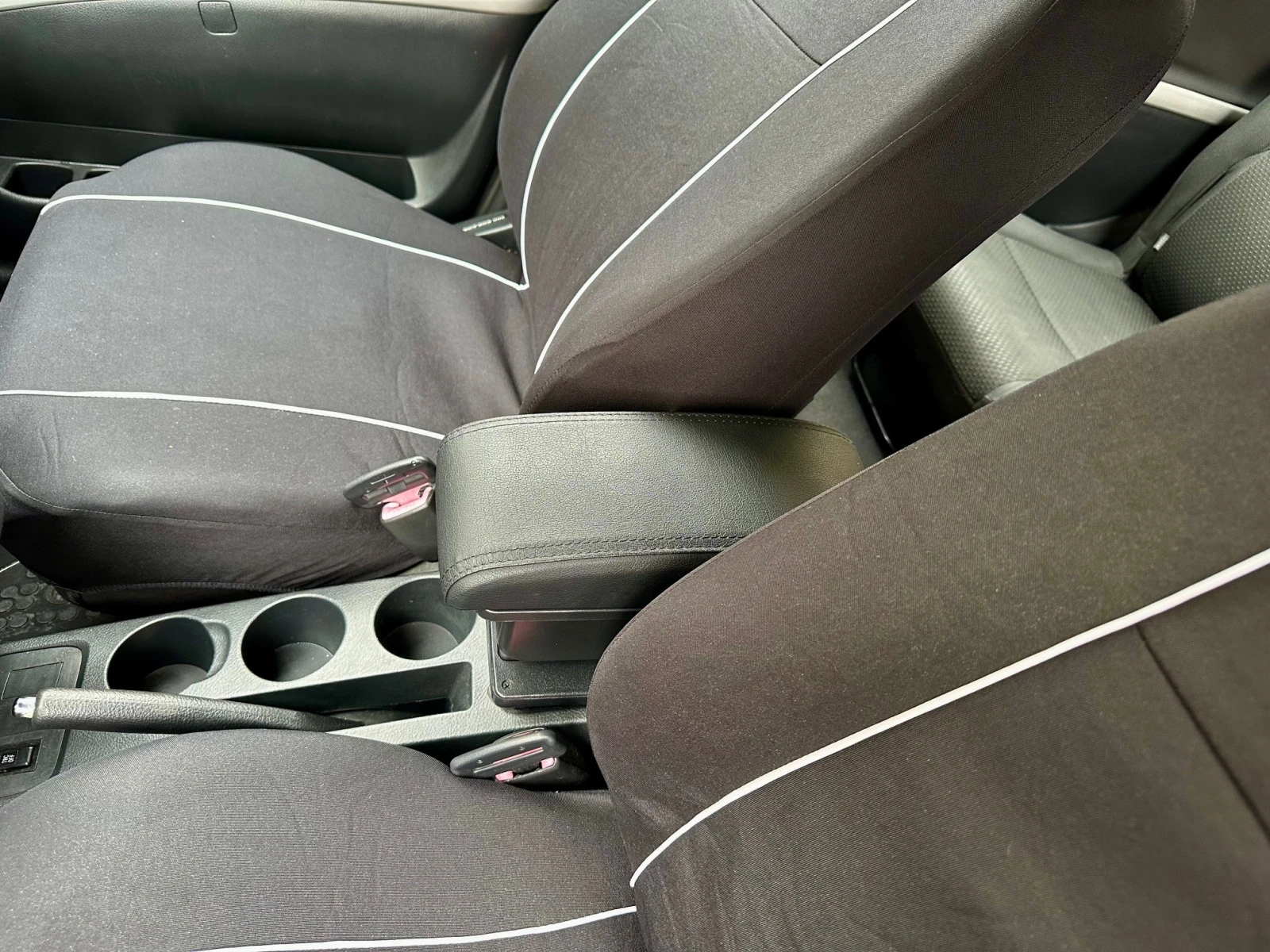 Toyota Corolla verso  - изображение 9