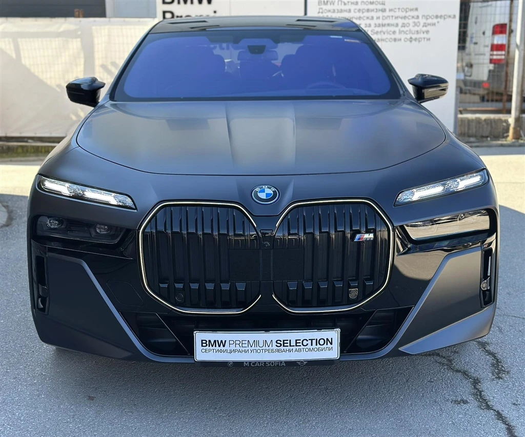BMW 760 xDrive Sedan, снимка 13 - Автомобили и джипове - 53745676