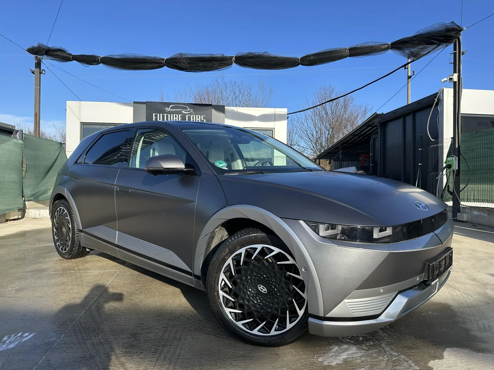 Hyundai Ioniq 5 77.4KWh/UNIQ/12000КМ/ЗАВЕРЕНА ГАРАНЦИЯ!, снимка 1 - Автомобили и джипове - 53784851