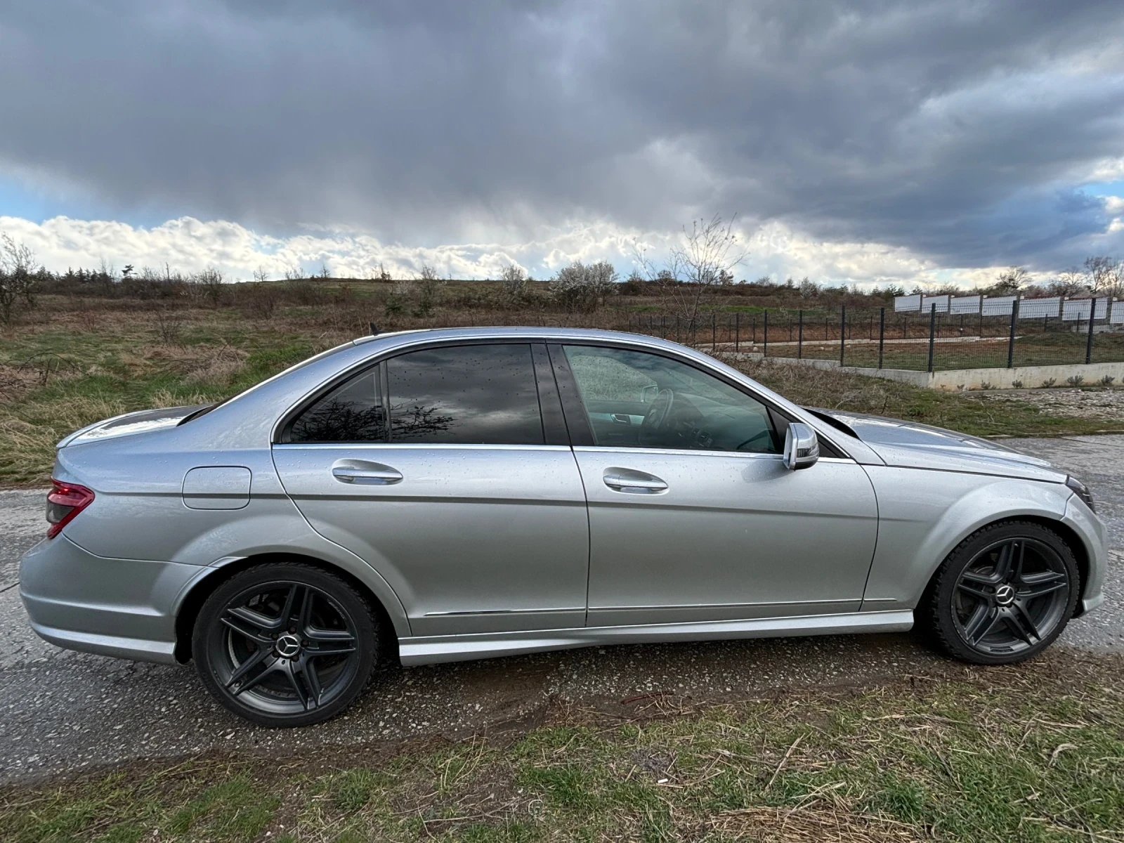 Mercedes-Benz C 220, снимка 2 - Автомобили и джипове - 53879507