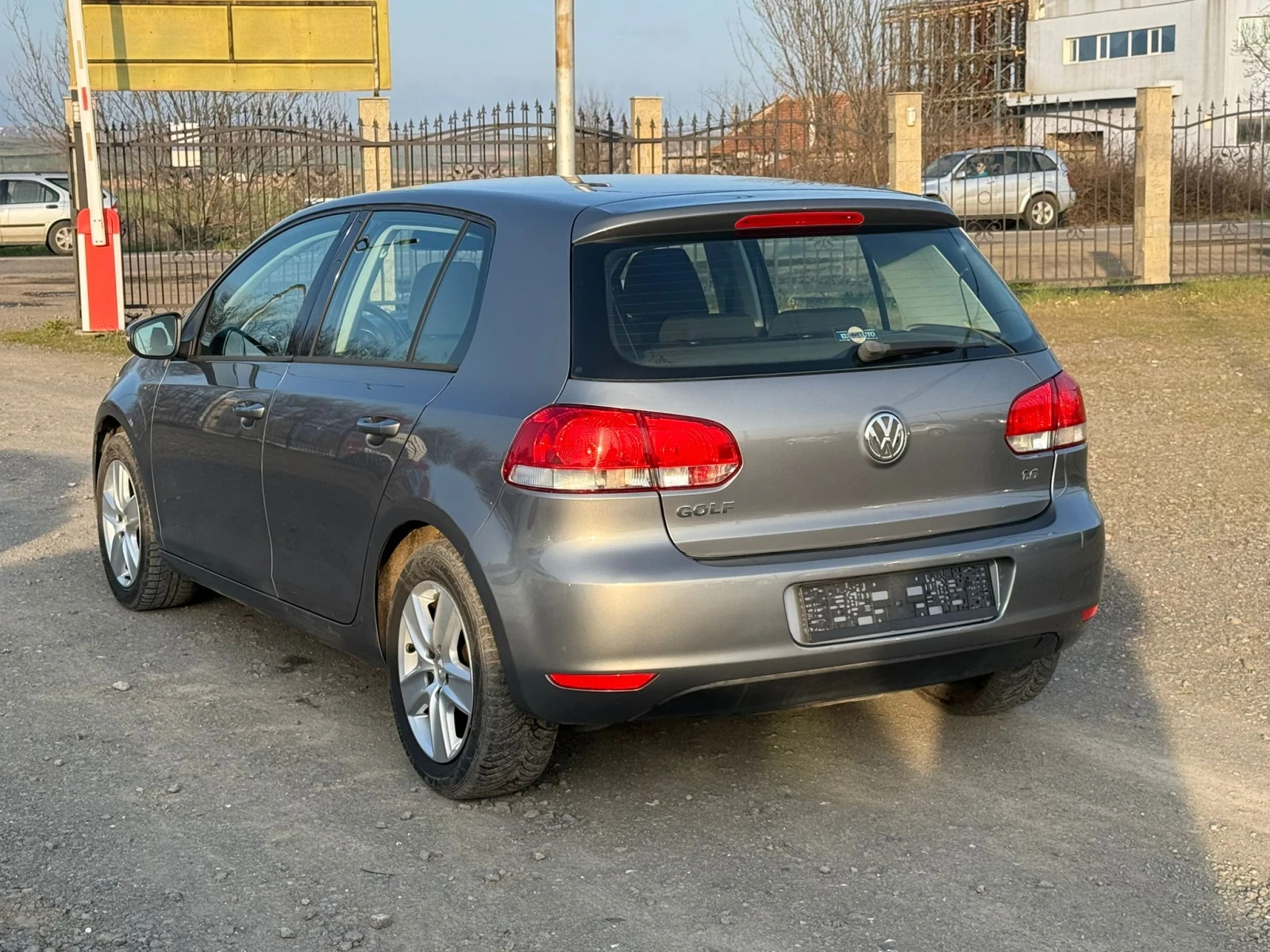 VW Golf 1, 6i  | Mobile.bg � ����������� 4