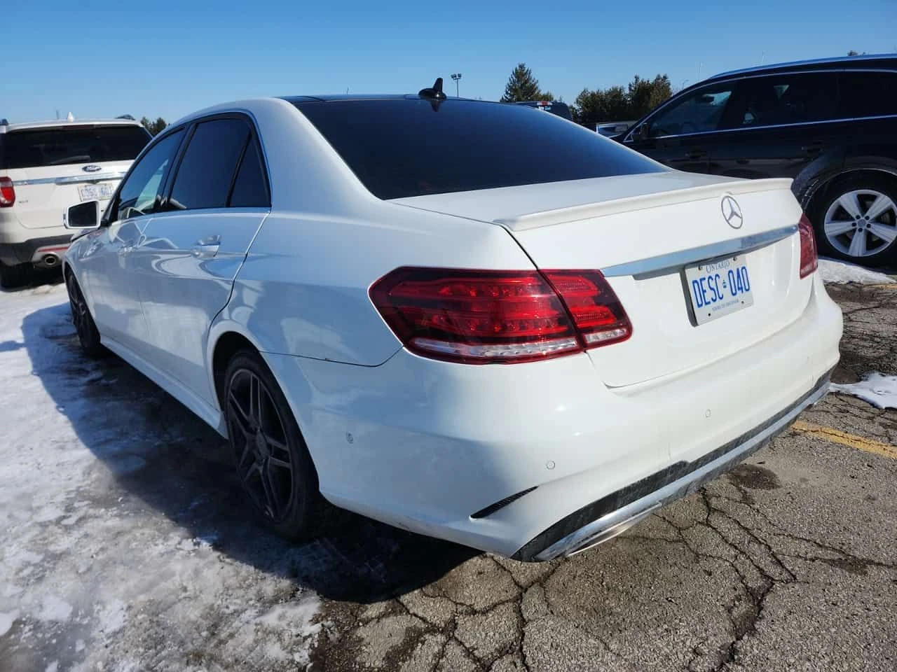 Mercedes-Benz E 300 * CARFAX * ЦЕНА ДО БГ, снимка 4 - Автомобили и джипове - 54081910