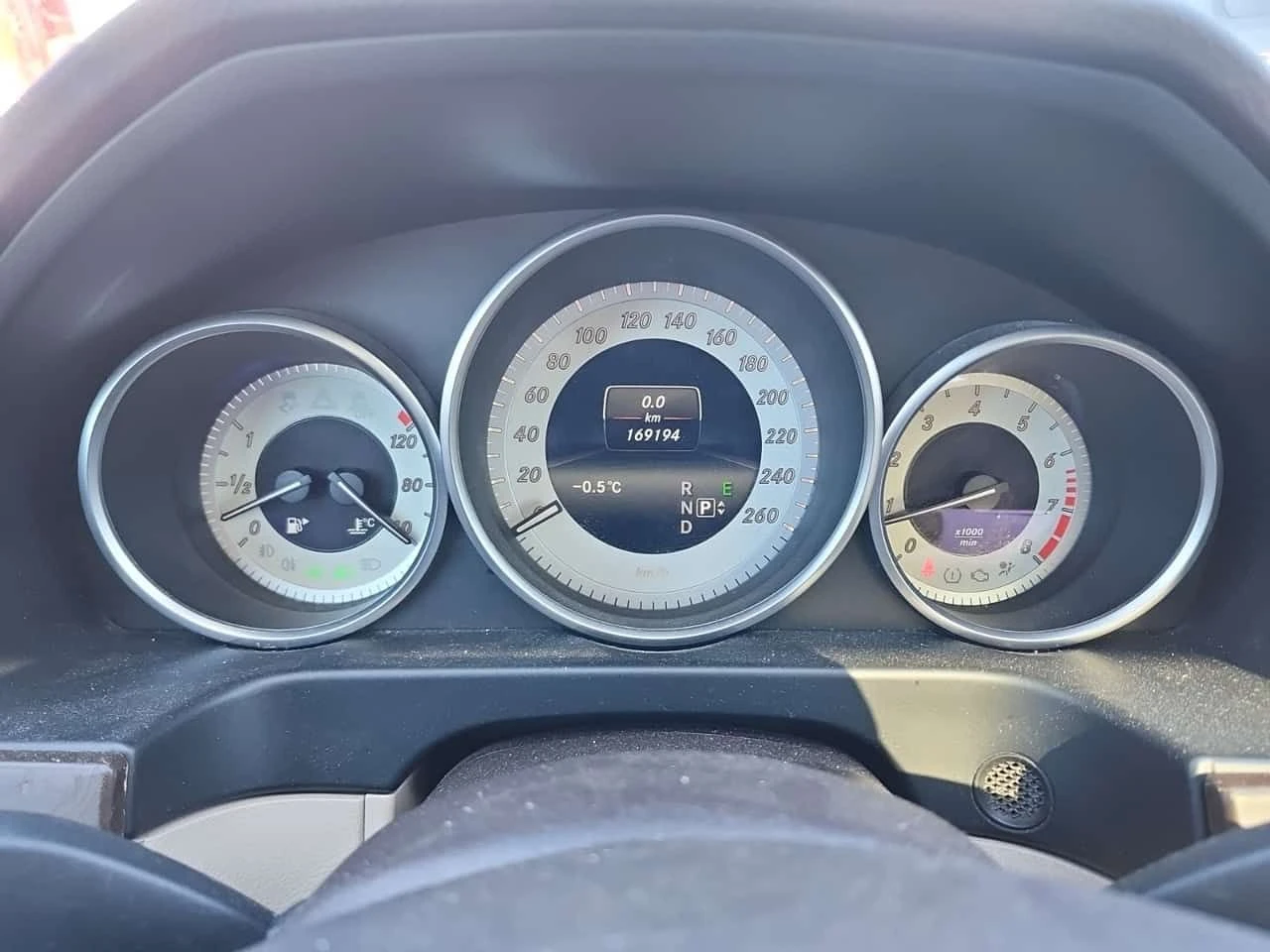 Mercedes-Benz E 300 * CARFAX * ЦЕНА ДО БГ, снимка 7 - Автомобили и джипове - 54081910