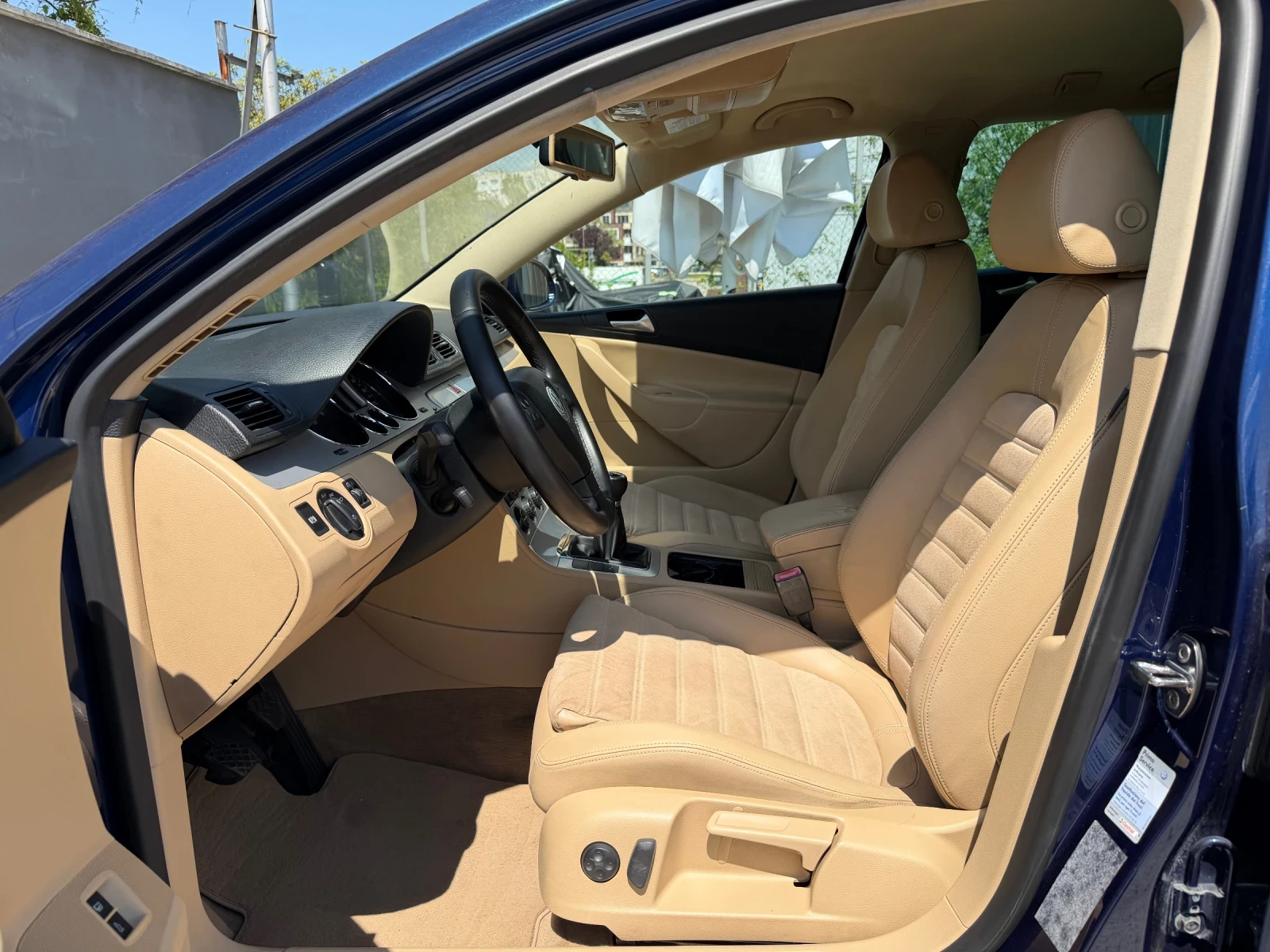 VW Passat 2.0TDI Common rail Xenon , снимка 8 - Автомобили и джипове - 54441042