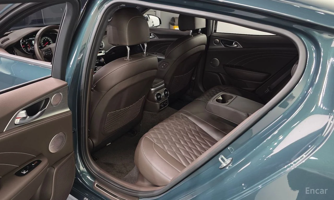 Kia Stinger 3.3* GT* �������* ���������* �����* ������* ������ | Mobile.bg � ����������� 15