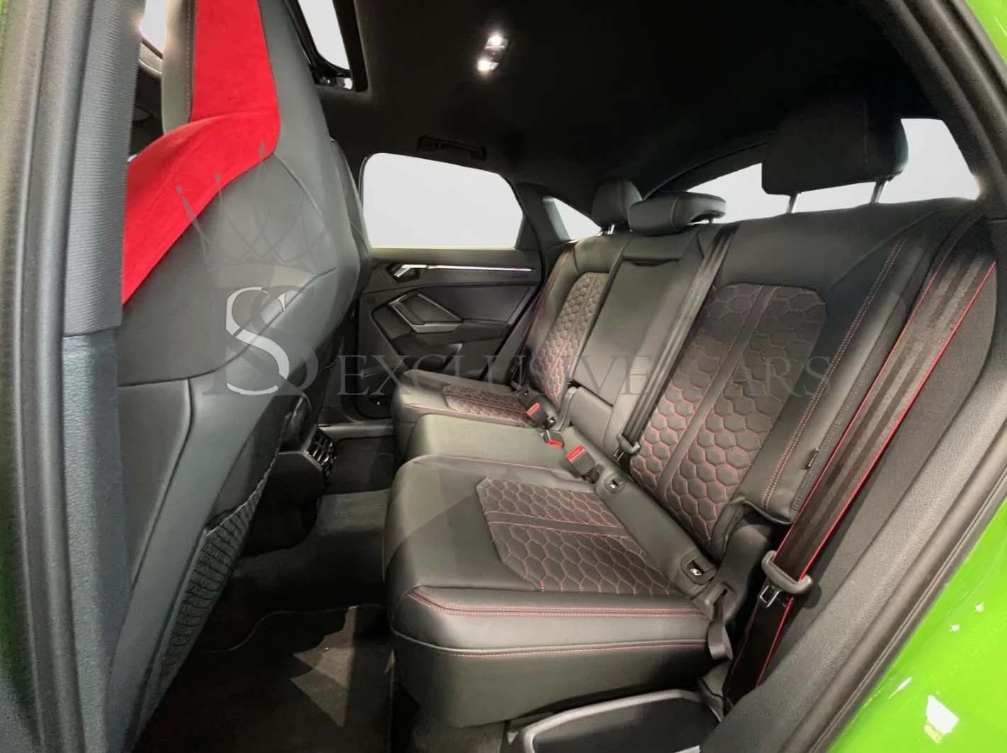 Audi RSQ3 MATRIX* SONOS* PANO* 360* CARBON* , снимка 12 - Автомобили и джипове - 54855424