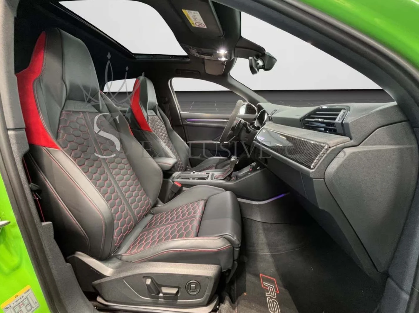 Audi RSQ3 MATRIX* SONOS* PANO* 360* CARBON* , снимка 13 - Автомобили и джипове - 54855424