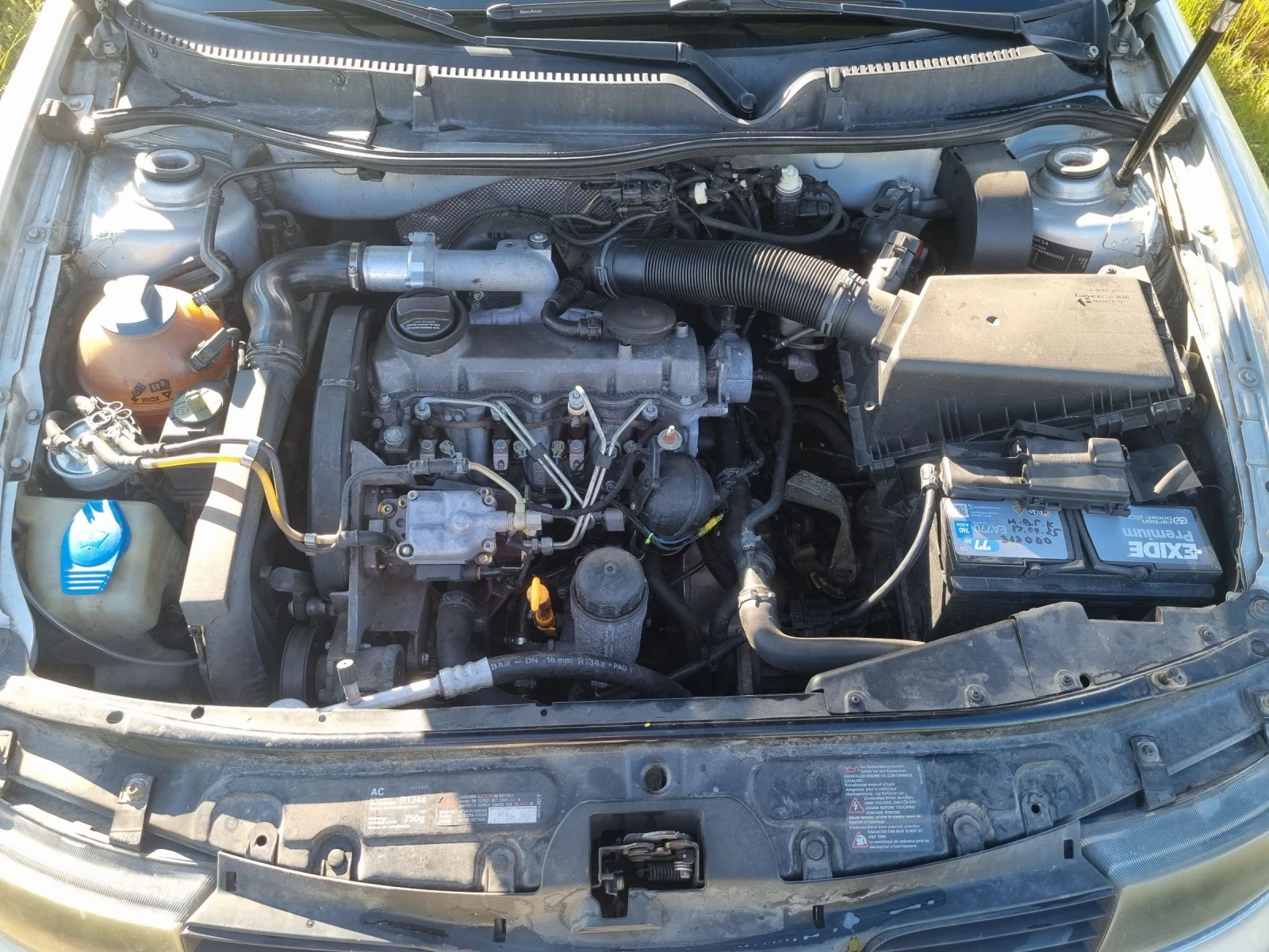 Seat Toledo 1.9 110 кс, снимка 3 - Автомобили и джипове - 54900225