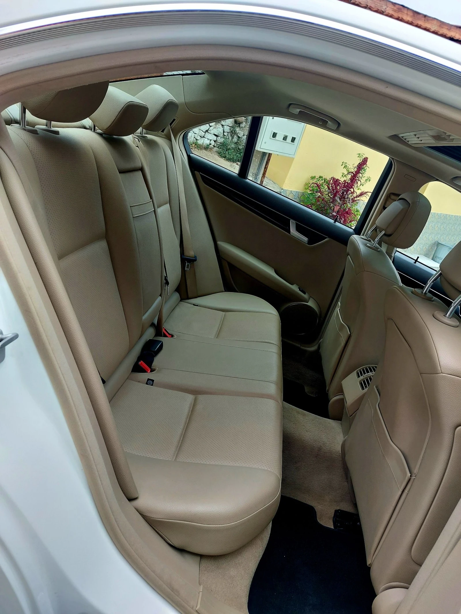 Mercedes-Benz C 300 4-MATIC 125 000�� | Mobile.bg � ����������� 14
