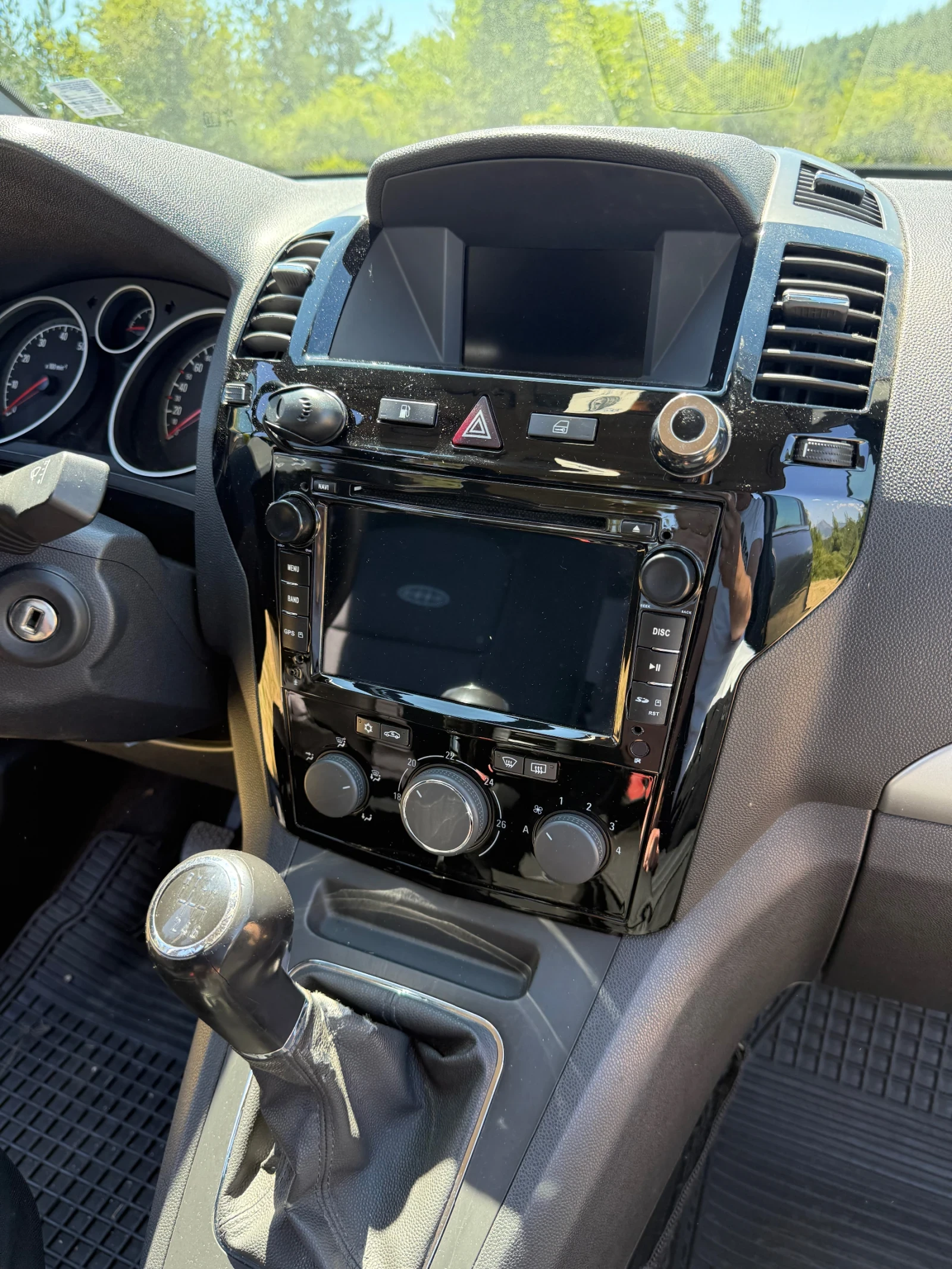 Opel Zafira, снимка 15 - Автомобили и джипове - 55241008